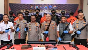  Kolaborasi 4 Polda Gagalkan Penyelundupan Senpi ke KKB Papua