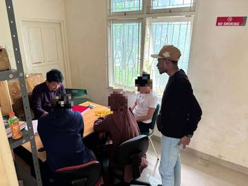 Polres Tolikara Serahkan Tiga Tersangka Kasus Perjudian Ke JPU 