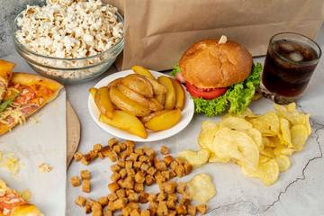 Inilah Jenis Makanan Bikin Gagal Diet