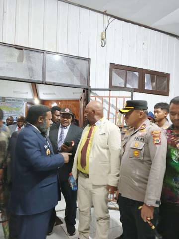 Kapolres Hadiri Rapat Paripurna DPRK Tolikara Masa Sidang-III