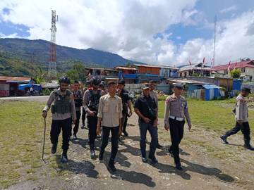 Sambut HUT RI Ke-80, Polres Tolikara Patroli Rutin