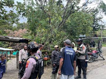 Tim Patroli Polres Tolikara Respon Cepat Laporan Masyarakat