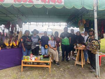 Rugby Ramaikan UMKM Tarkam 2025 