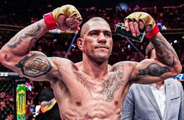 Alex Pereira Siap Naik Kelas Usai UFC 320