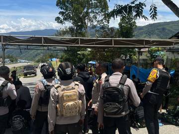 Polres Tolikara Kawal Keamanan Pencairan Dana Kampung