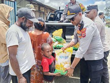 Polres Tolikara Kembali Menggelar Gerakan Pangan Murah