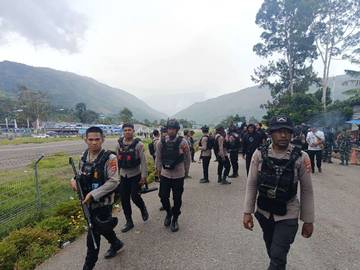 Hari Ke-5 Pencairan Dandes, Polres Tolikara Rutin Patroli