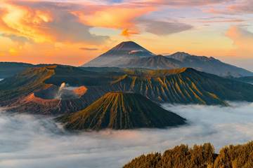 Apakah waktu Bergerak Lebih Lambat Di atas Gunung?