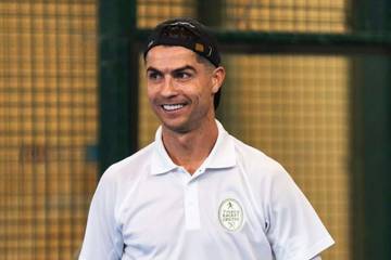 Fantastis! Cristiano Ronaldo Habiskan Rp85 Miliar untuk Padel