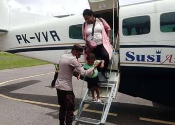 Gabungan TNI-Polri di Bokondini Laksanakan Pengamanan Bandara