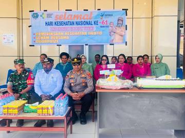 Wakapolres Tolikara Didampingi Pengurus Bhayangkari Hadiri Upacara HKN 