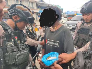 Polres-Jayawijaya Amankan-Pelaku Diduga Konsumsi dan Tanam-Ganja Saat Patroli-Rutin