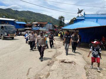 Hari Ke-20 Penyaluran Dandes, Polres Tolikara Laksanakan Patroli