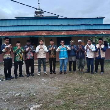 YBM PLN dan Kampung Zakat Gelar Pengobatan Gratis   