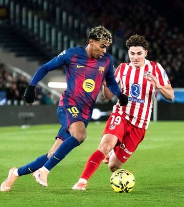 Drama Transfer Julian Alvarez, akankah ke Barcelona?