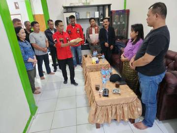 Solidaritas Rekan Juang PBB Jayawijaya untuk Korban Kebakaran-Tolikara