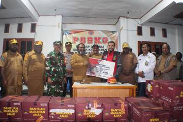 Kemensos-RI Salurkan Bantuan Bagi Korban Kebakaran di Tolikara