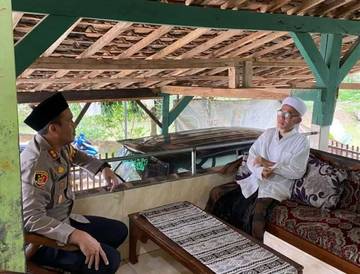 Kapolres Way Kanan Sambangi Tokoh Agama di Ramadhan