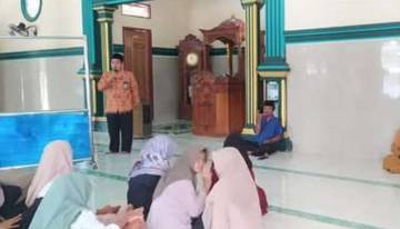KUA Pakuan Ratu Berikan Kajian Ramadan di Pesantren