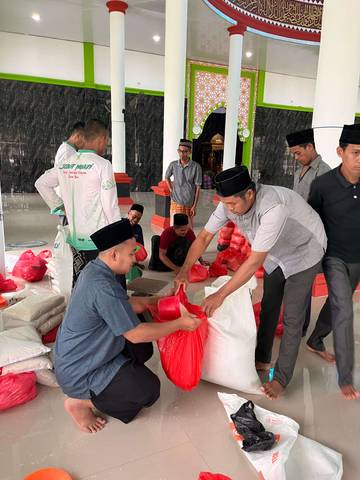 Penerimaan Zakat Meningkat, 61 Orang Terima Bantuan