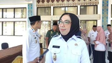 Plt Bupati Way Kanan Lepas Calon Jemaah Haji 