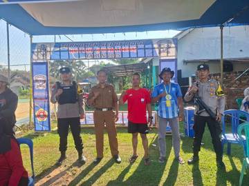 Polsek Buay Bahuga Dukung Turnamen Sepak Bola