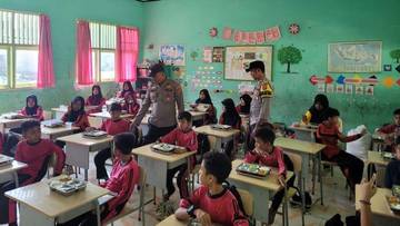 Polsek Banjit Pantau Pelaksanaan Makan Bergizi Gratis