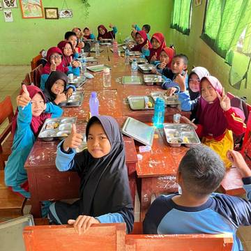 Way Kanan Targetkan Penambahan Dapur MBG Secara Bertahap