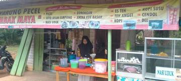 UMKM Membantu Kebutuhan Pendidikan dan Dapur Warga