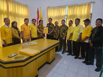Darlian Pone Bidik Kursi Ketua Golkar Way Kanan