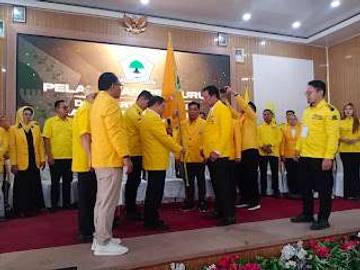 Darlian Pone Terpilih Aklamasi Pimpin Golkar Way Kanan