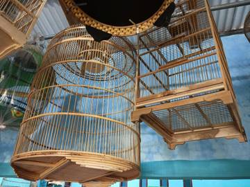 Sangkar Burung Kayu Masih Diminati Pecinta Kicau