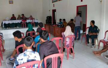 Warga Tanjung Tiga Nikmati Layanan Adminduk Gratis