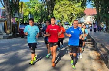 Cara Mengatasi Kaki Keseleo dan Cedera Lainnya Saat Berlari