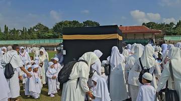 Ribuan Anak Sleman Ikuti Manasik Haji Edukatif
