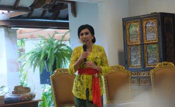 Ketika PPBBN Kamala Nusantara Belajar Keindahan Sanggul Bali