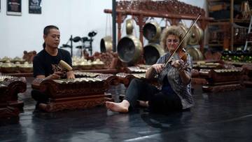 UNY Kolaborasikan Gamelan Jawa dan Musik Tradisional Perancis