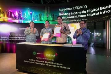 Indosat Teken Kerja Sama Bangun Platform Serat Optik