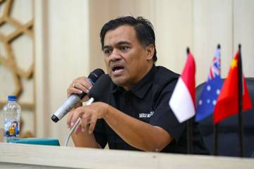 Wirausaha Solusi Bagi Masyarakat        