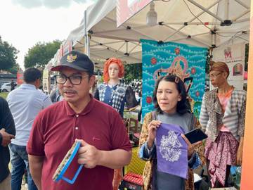 Kerajinan Canting Cap Kertas Karya Murjaya yang Menawan