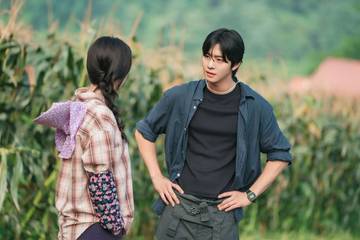 Akhirnya, Netflix Rilis Foto Drama Terbaru Ahn Hyo-Seop 