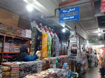 Hadirnya E-commerce, Penjual Batik Andalkan Wisatawan 