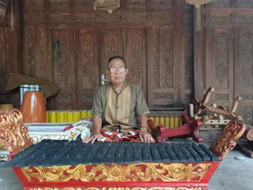 Mbah Gombloh, Pengrajin Gamelan di Bantul sejak 1983 