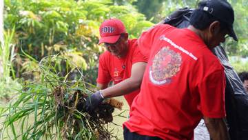 Bersih Sungai Code Serentak, PDIP DIY Merawat Pertiwi