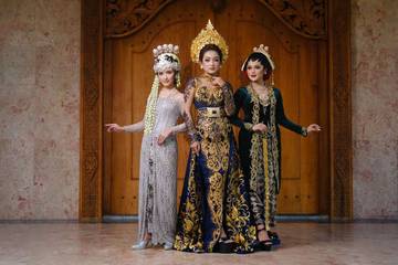 Kebaya Indonesia Beragam dan Warisan Budaya yang Mendunia