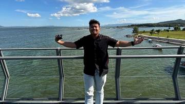 Jembatan Kaca Gajah Mungkur Hadirkan Spot Foto Estetik