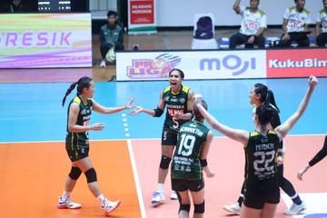 Gresik Phonska Jungkalkan Medan Falcons