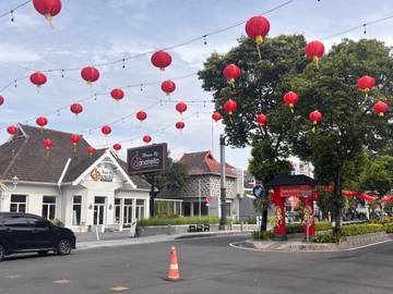 Nuansa Imlek Warnai Pedestrian Jalan Suroto Yogyakarta