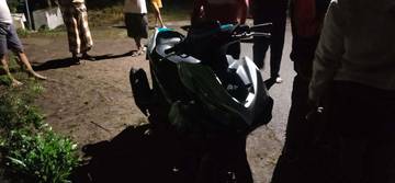 Diduga Klitih, Pemotor Bercelurit Dikejar Pemobil dan Warga