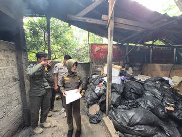 Satpol PP Gunungkidul Awasi Pengelolaan Sampah 